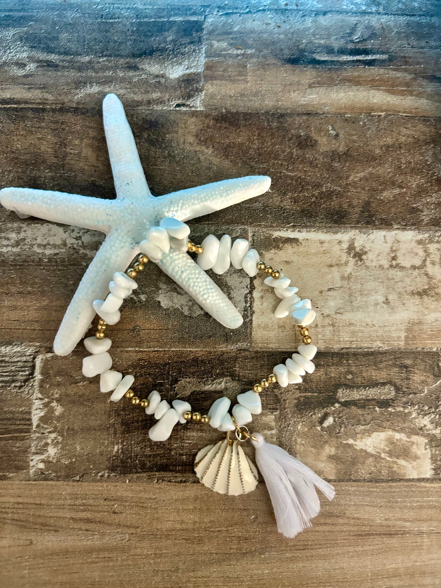 She Sells Sea Shells - Single Beaded Bracelet